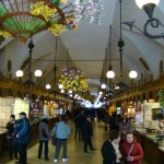 Inside the Cloth Market,you'll find plenty of cheap souvenirs.