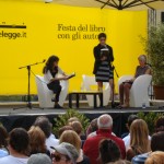 Canadian author/actress Ann-Marie MacDonald thrilled the audience by reading the first chapter of her new book in Italian.